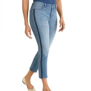 Chicos So Slimming Girlfriend Slim Leg
Crop Jeans Chico's Size 1.5 or Size 10